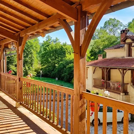 Villa Confortable A Avec Piscine Privee